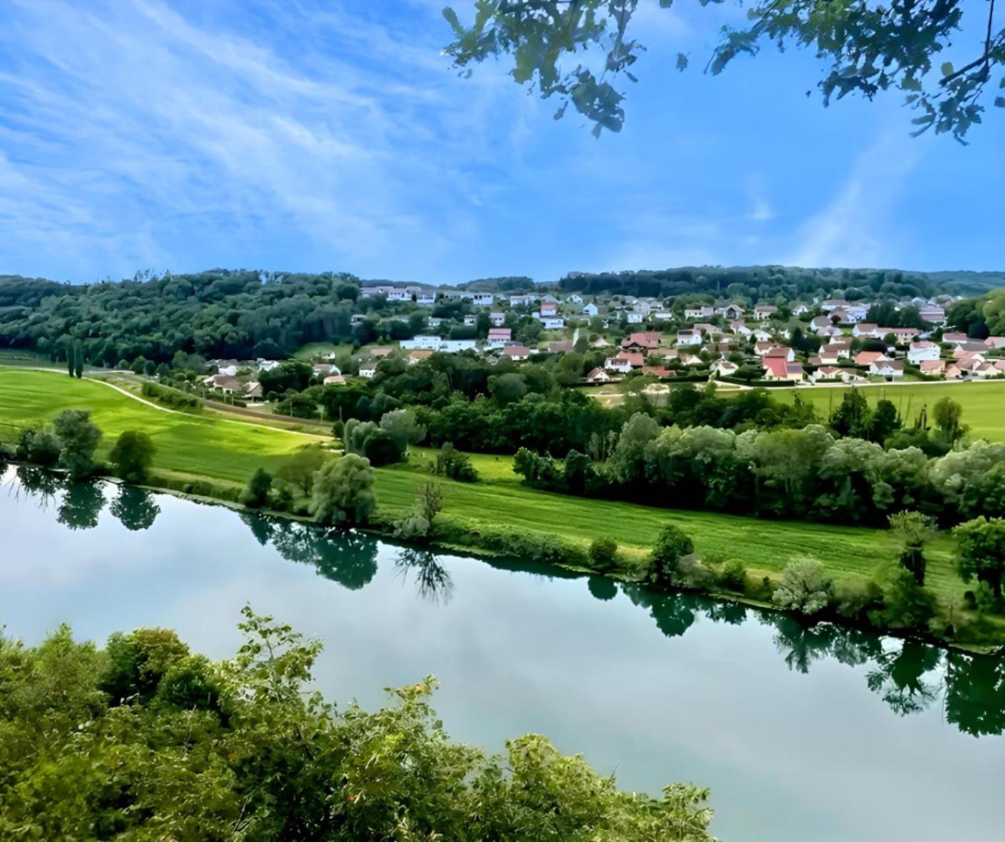 Grange Du Chateau Boussieres Esterno foto